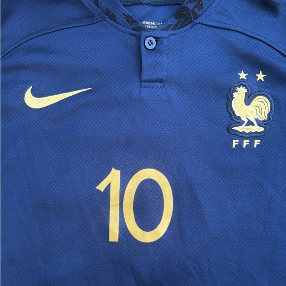 2022-23 Nike Kylian Mbappé #10 France FFF Football Jersey Youth Size: 26 - Picture 8 of 9